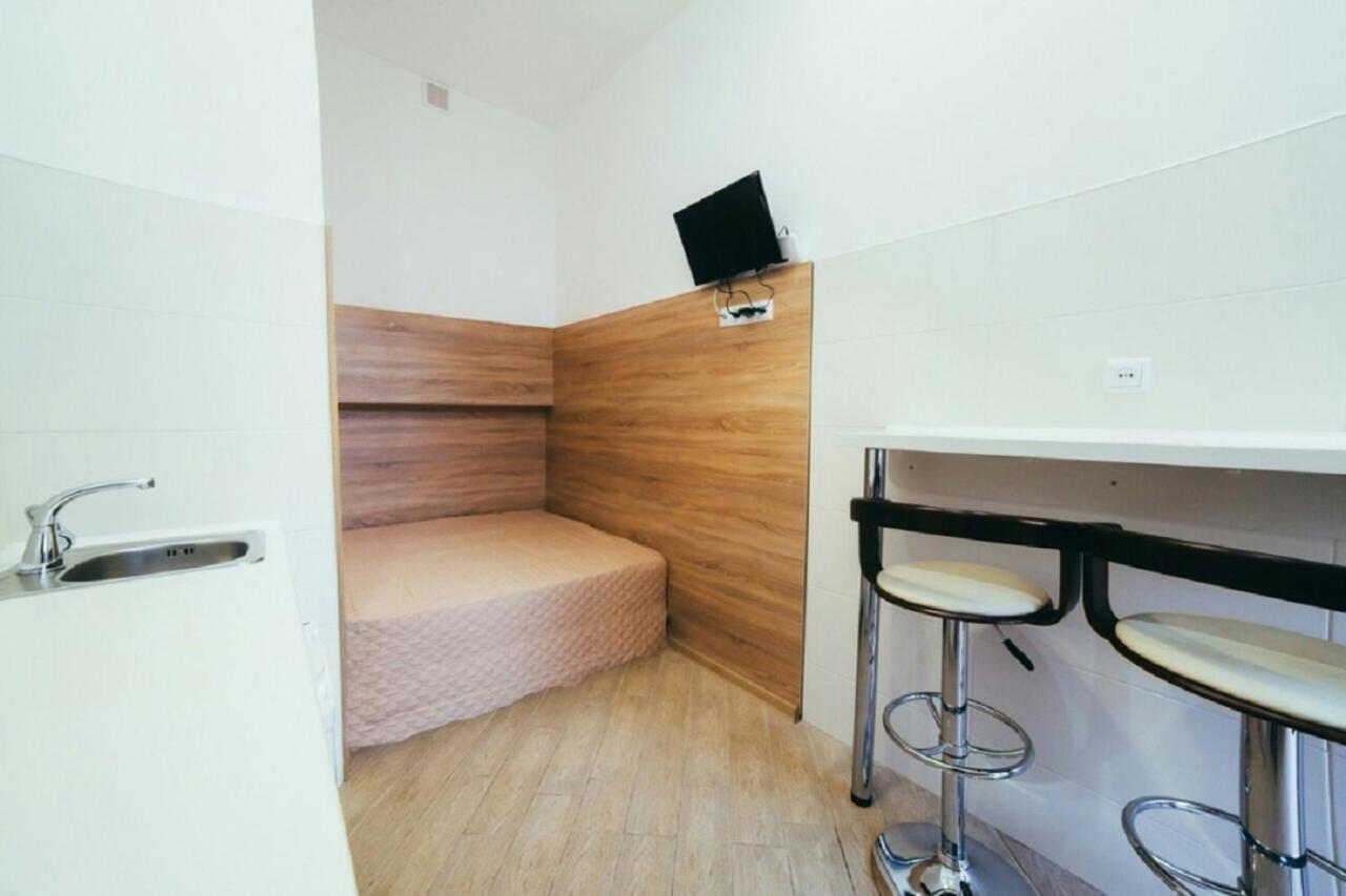 Apartment On Kulisha 29 -Mini Economy Apartments In The Central Part Of Lviv Exterior photo